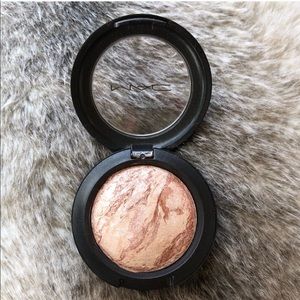 Ltd Edition MAC Cosmetics Mineralize Eyeshadow